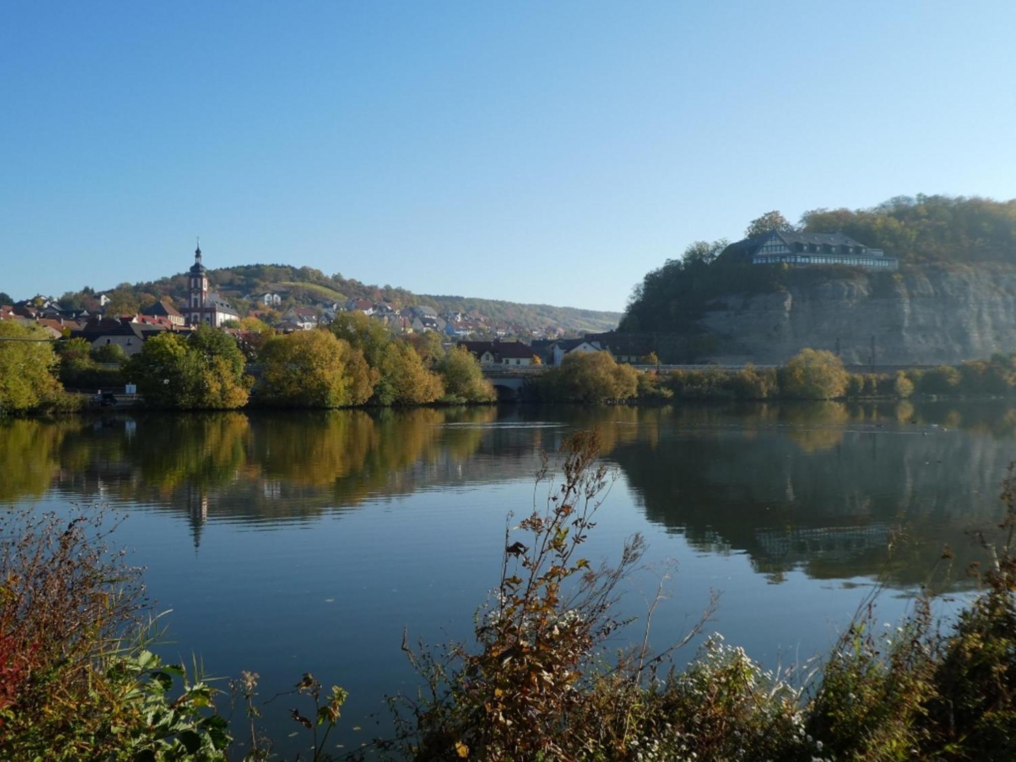 Ifam - Ihr Ferienhaus Am Main Zellingen Eksteriør bilde